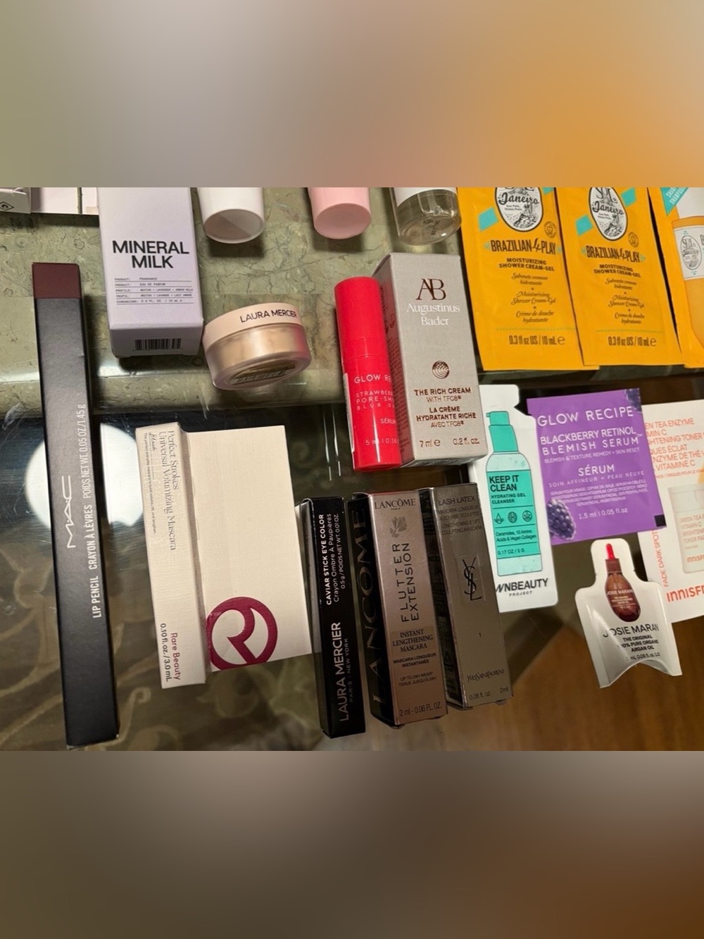 Makeup Sample Bundle - Picture 2 of 7